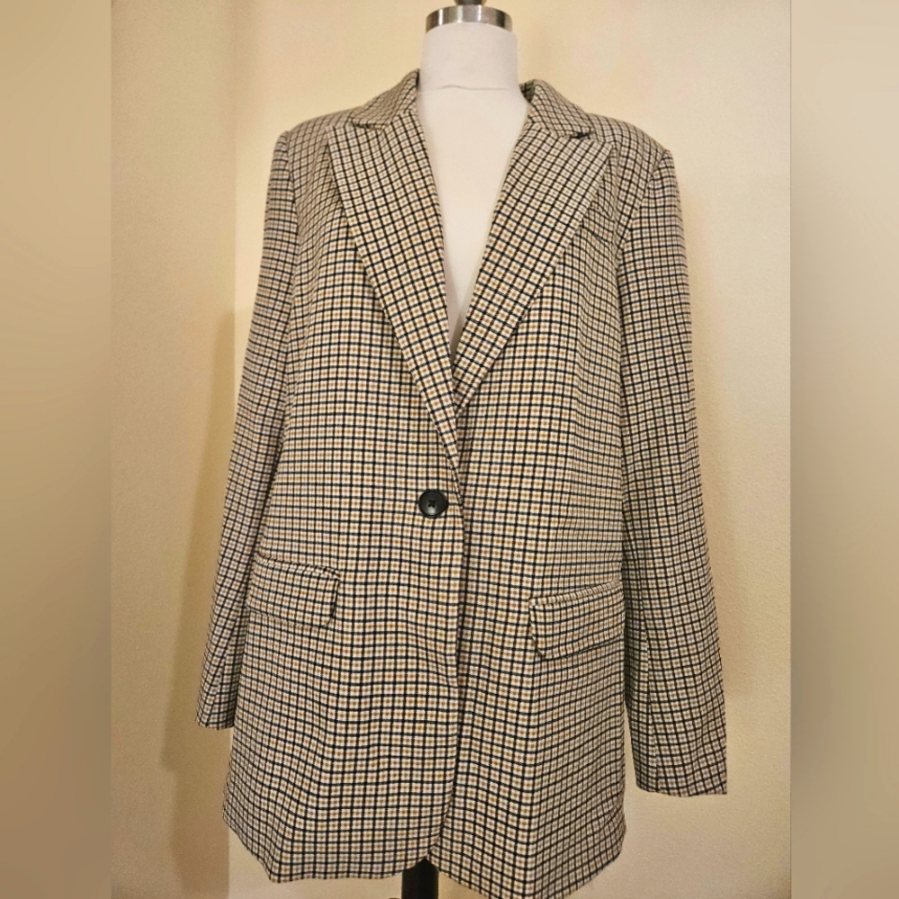 Vince Camuto Plaid Jacket, NWT